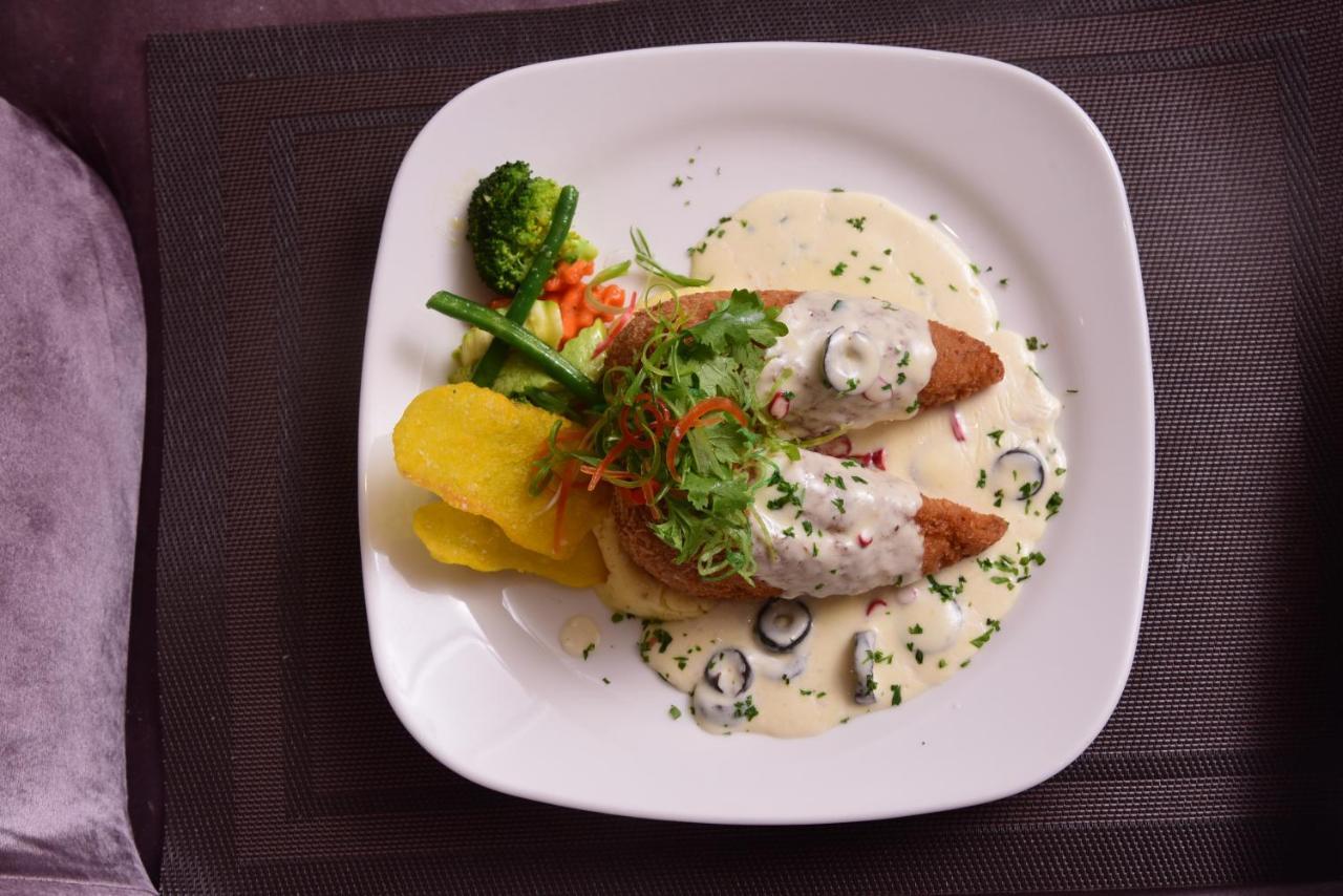 Best Western Premier Hotel Gulberg Lahaur Zewnętrze zdjęcie